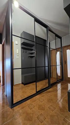 F.H.U. Fenix - meble i szafy na wymiar